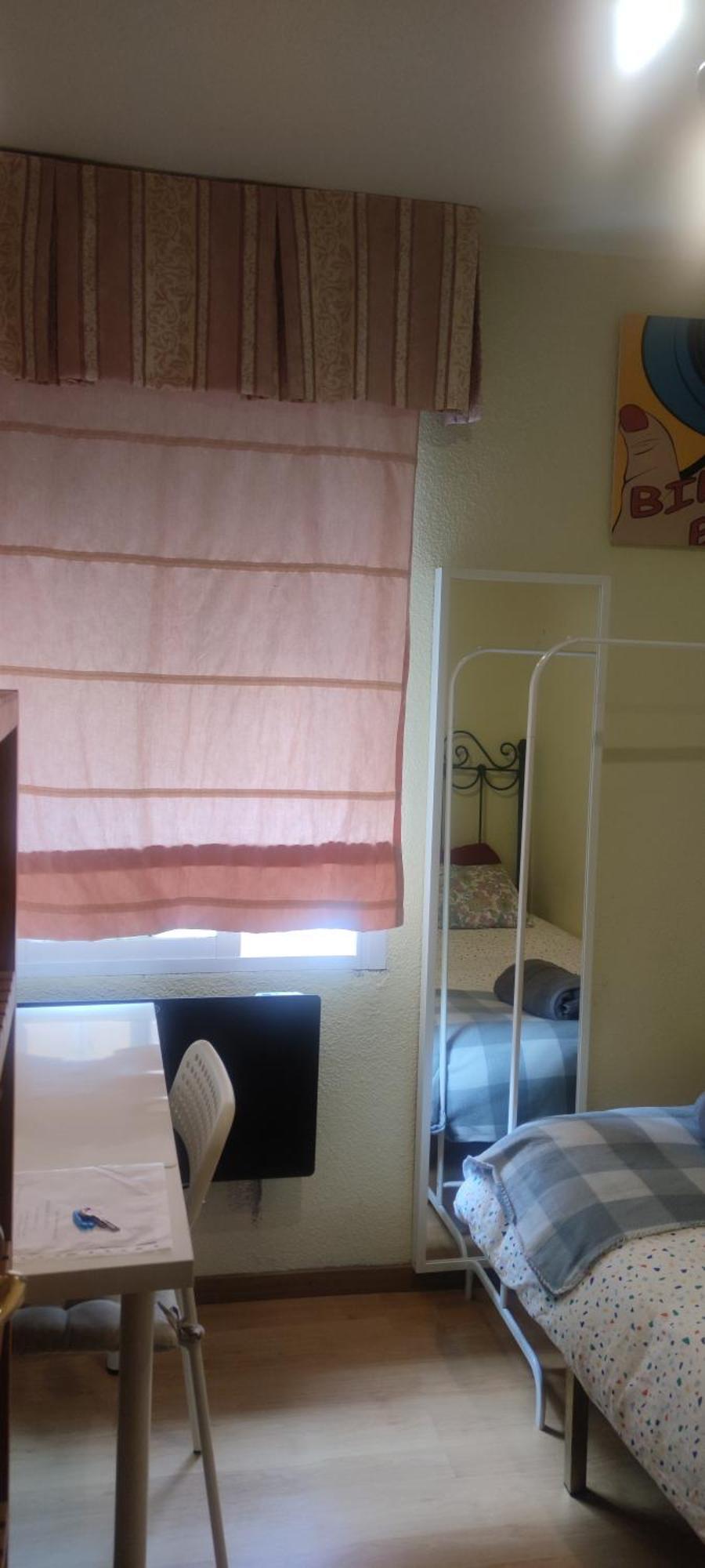 Habitacion Individual En Apartamento Centrico Madrid Phòng bức ảnh